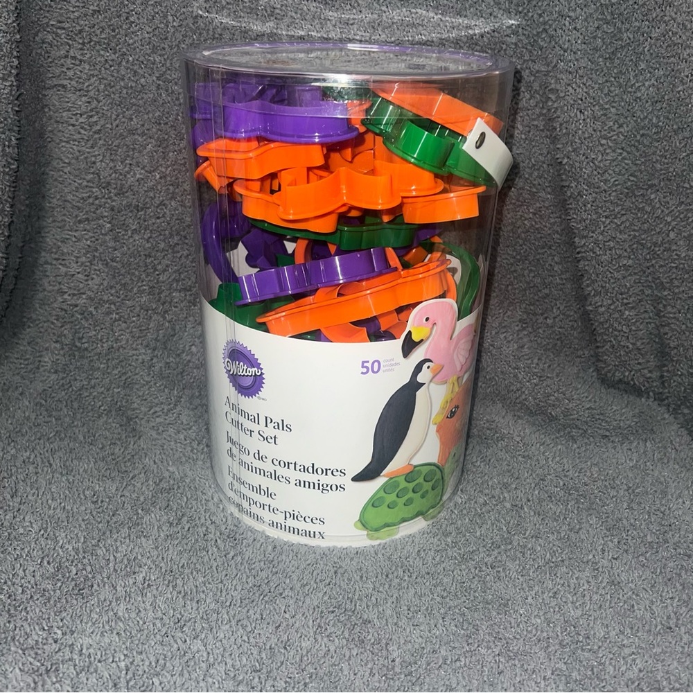 Brand new Wilton animal cookie cutters